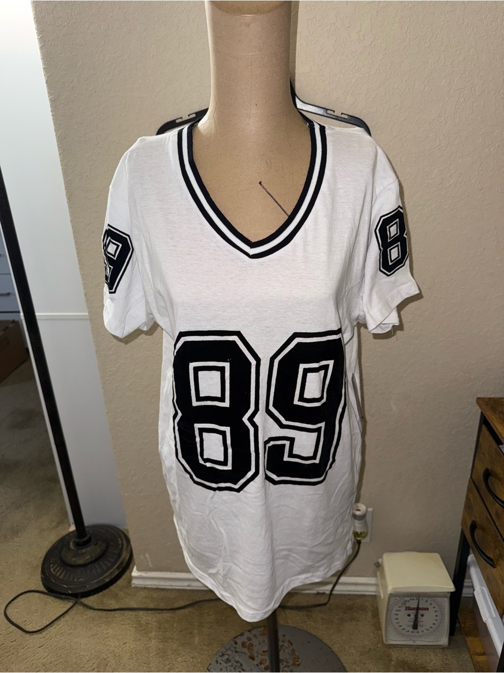 Women’s On Fire v-neck graphic tee